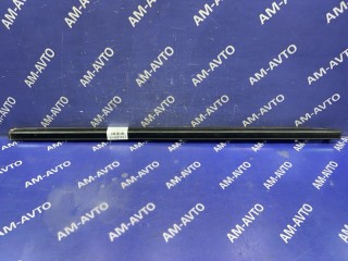 Молдинг стекла двери, ориг. номер LA0159650, LA0159670, MAZDA MPV 1988-1995