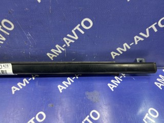 Молдинг стекла двери, ориг. номер LA0158650, LA0158670, MAZDA MPV 1988-1995