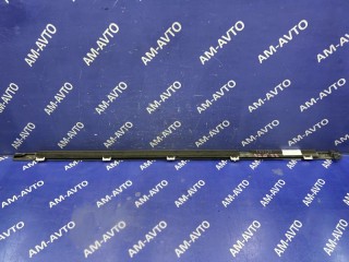 Молдинг стекла двери, ориг. номер LB8272650, LB8272670, MAZDA MPV 1988-1995