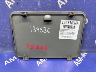 Лючок обшивки багажника, ориг. номер B49962868, LA0168940A, MAZDA MPV 1988-1995