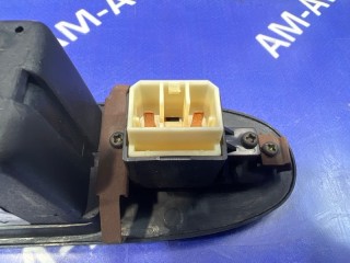 Кнопка стеклоподъемника, ориг. номер B01A66350D, B01A66370, MAZDA MPV 1988-1995
