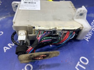 Блок предохранителей салона, ориг. номер 8273052G00, TOYOTA SUCCEED 2014-2020