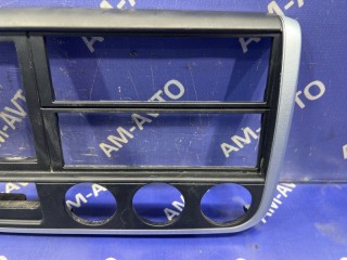 Консоль магнитофона, ориг. номер MK645139, ML222704, MITSUBISHI FUSO CANTER 2010-2026