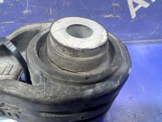 Подушка двигателя, ориг. номер 50810SZW000, HONDA STEPWGN 2009-2012