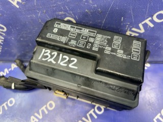Блок предохранителей под капотом, ориг. номер 8274112010, 8272012060, TOYOTA SPRINTER CARIB 1995-2002