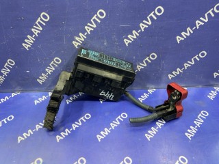 Блок предохранителей под капотом NISSAN BLUEBIRD SYLPHY 2000-2003