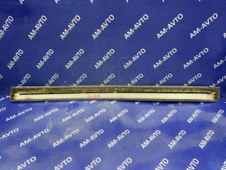 Накладка двери, ориг. номер L0Y250691, L0Y250692, L0Y250693, MAZDA MPV 1988-1995