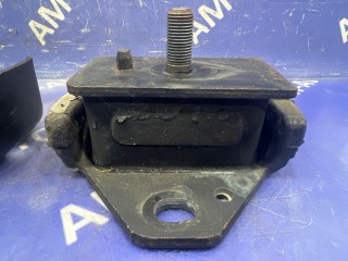 Подушка двигателя, ориг. номер 1231575050, 1236135090, 1231175050, 1237175040, TOYOTA HILUX SURF 1998-2002