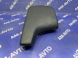 Подлокотник, ориг. номер B45A64420A, MAZDA AXELA 2016-2019