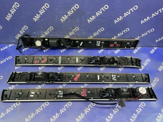 Накладка двери, ориг. номер 7L6853970D, 7L6853970C, VOLKSWAGEN TOUAREG 2006-2010