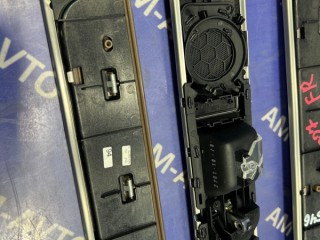 Накладка двери, ориг. номер 7L6853970D, 7L6853970C, VOLKSWAGEN TOUAREG 2006-2010