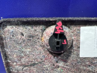 Лючок обшивки багажника, ориг. номер 3C9867461B, 3C9867461A, VOLKSWAGEN PASSAT 2011-2015