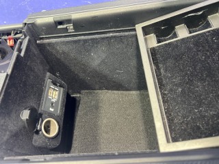 Подлокотник, ориг. номер 5892078020C1, 5892578010C1, LEXUS NX200t