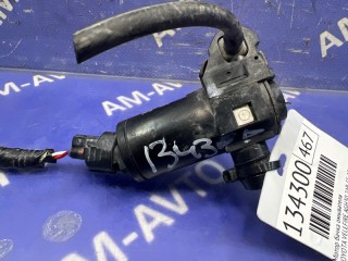Насос бачка стеклоомывателя, ориг. номер 85330-58010, TOYOTA VELLFIRE 2011-2015