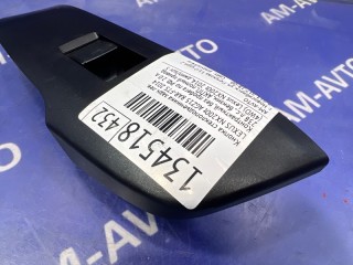 Кнопка стеклоподъемника, ориг. номер 8481078010, LEXUS NX200t
