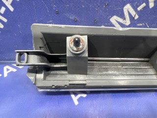 Стоп вставка, ориг. номер 8157042071, 8193528010, TOYOTA ESTIMA 2008-2012