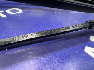 Дворник лобового стекла, ориг. номер A1768200244, MERCEDES-BENZ A-CLASS 2012-2015