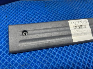 Панель замка багажника, ориг. номер 58574-60030-B0, TOYOTA LAND CRUISER PRADO 1987-1996