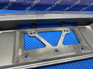 Накладка двери багажника, ориг. номер L04650850C, MAZDA MPV 1988-1995