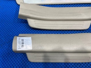 Накладка на порог салона, ориг. номер 67914-0T010-A0, 67913-0T010-A0, 67918-0T020-A0, 67917-0T020-A0, TOYOTA VENZA 2008-2012