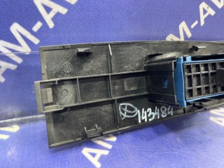 Кнопка стеклоподъемника, ориг. номер 84810-05070, TOYOTA AVENSIS 2006-2009