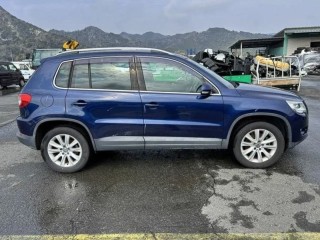 Корпус воздушного фильтра, ориг. номер 1K0129607AG, VOLKSWAGEN TIGUAN 2006-2011