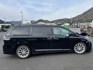 Консоль магнитофона, TOYOTA SIENNA 2010-2014