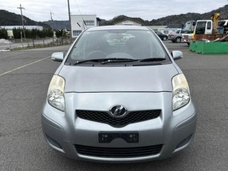 Амортизатор двери багажника, TOYOTA VITZ 2007-2010