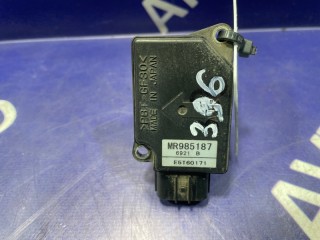 Датчик массового расхода воздуха, ориг. номер MR985187, MITSUBISHI PAJERO 2006-2011