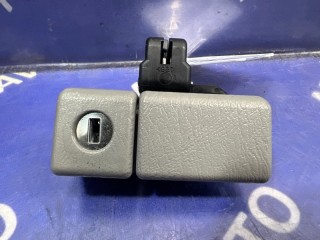 Ручка замка бардачка, TOYOTA KLUGER V 2000-2003