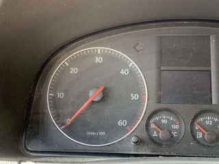 Щиток приборов (приборная панель), Volkswagen Touran 2003-2006