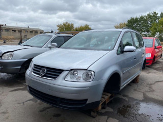 Кулиса, Volkswagen Touran 2003-2006