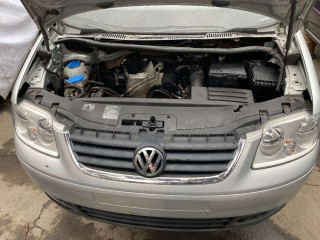 Кулиса, Volkswagen Touran 2003-2006