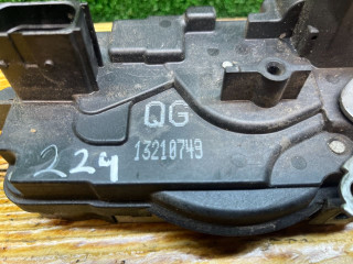 Замок двери передней правой, ориг. номер 13210749, Opel Astra 1998-2009