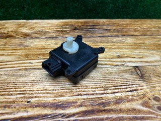 Моторчик заслонки печки, ориг. номер 309370600BD, Opel Zafira 2003-2006