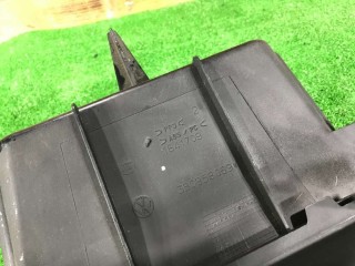 Рамка под магнитолу, ориг. номер 3B0858069K, Volkswagen Passat 1996-2001
