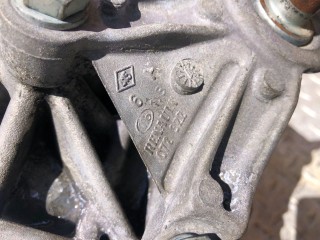 Кронштейн КПП, ориг. номер 072522, Renault Scenic 2003-2006