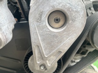 Натяжитель ремня генератора, ориг. номер 950372, Volkswagen Golf 1997-2006