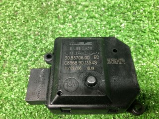 Моторчик заслонки печки, ориг. номер C89689013548, 309370600BD, Opel Zafira 2003-2006