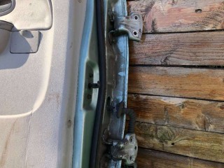 Петля двери задней левой, Hyundai Trajet 1999-2004