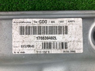 Стеклоподъемник задний правый, ориг. номер 1T0839462, 01570641, 117132C, Volkswagen Touran 2003-2006