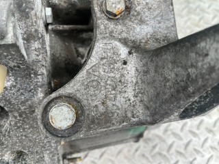 Кронштейн КПП, ориг. номер 9648276180, Citroen C5 2000-2004