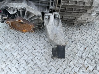 Кронштейн КПП Volkswagen Passat 1996-2001