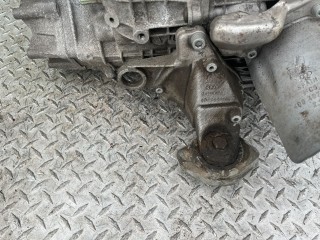 Кронштейн КПП, ориг. номер 8D0399114L, Audi A6 1997-2001