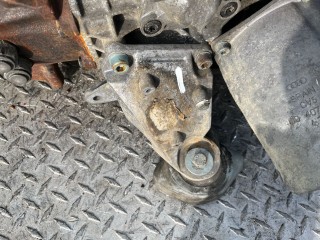 Кронштейн КПП Audi A6 2001-2005