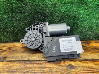 Моторчик стеклоподъемника задний правый Volkswagen Touareg 2002-2007