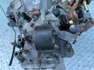 Подушка крепления кпп Mitsubishi Carisma 1999-2004, 3318058