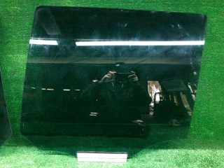 Стекло кузовное боковое левое, Opel Zafira 2005-2008