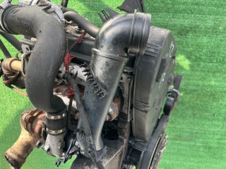 Патрубок интеркулера Audi 80 1991-1996