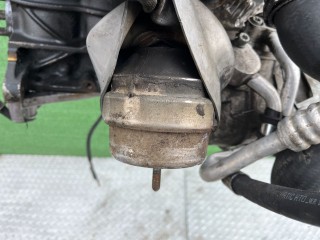 Подушка крепления двигателя, Volkswagen Passat 2000-2005